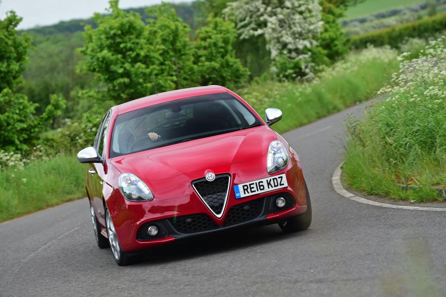  Alfa Romeo Giulietta 2016 года  (UK) (фото 44 из 44)